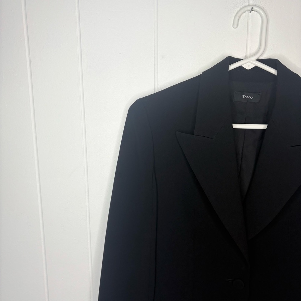 Theory Angled Blazer Admiral Crepe Black Single Breasted Size 0 Career Classic - Picture 4 of 9